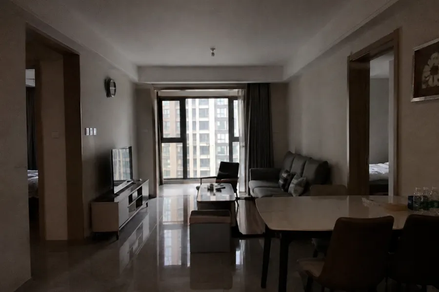 Original lighting: Real Estate scene before and after: room photo with brighter even listing light